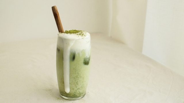 Green Tea Latte Dingin ala Cafe Green Tea Latte Dingin ala Cafe, Hemat dan Enak